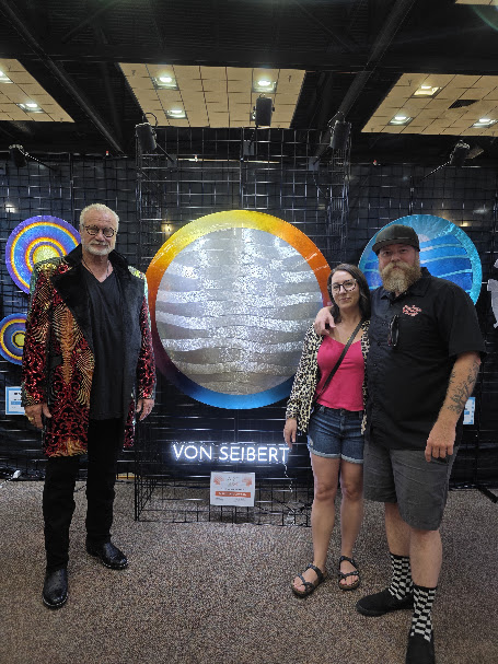 Meeting metal artist Von Seibert at his booth during the Ruidoso Art & Wine Festival in Ruidoso, New Mexico.